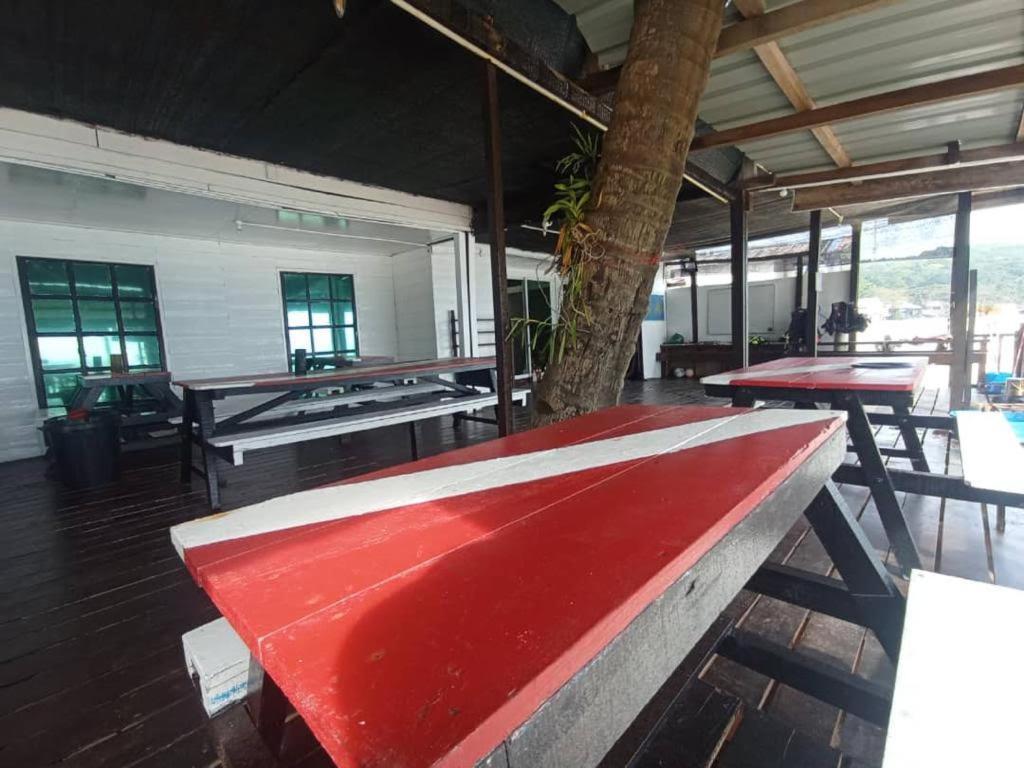 Seahorse Diver Guesthouse Kampong Pasir Panjang  Ngoại thất bức ảnh