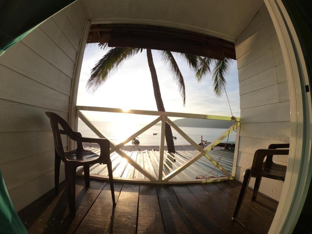 Seahorse Diver Guesthouse Kampong Pasir Panjang  Ngoại thất bức ảnh